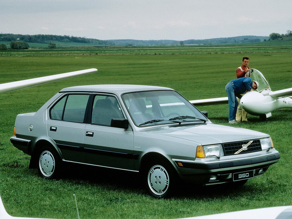 Volvo 360 1 поколение, рестайлинг, седан (01.1985 - 11.1990)